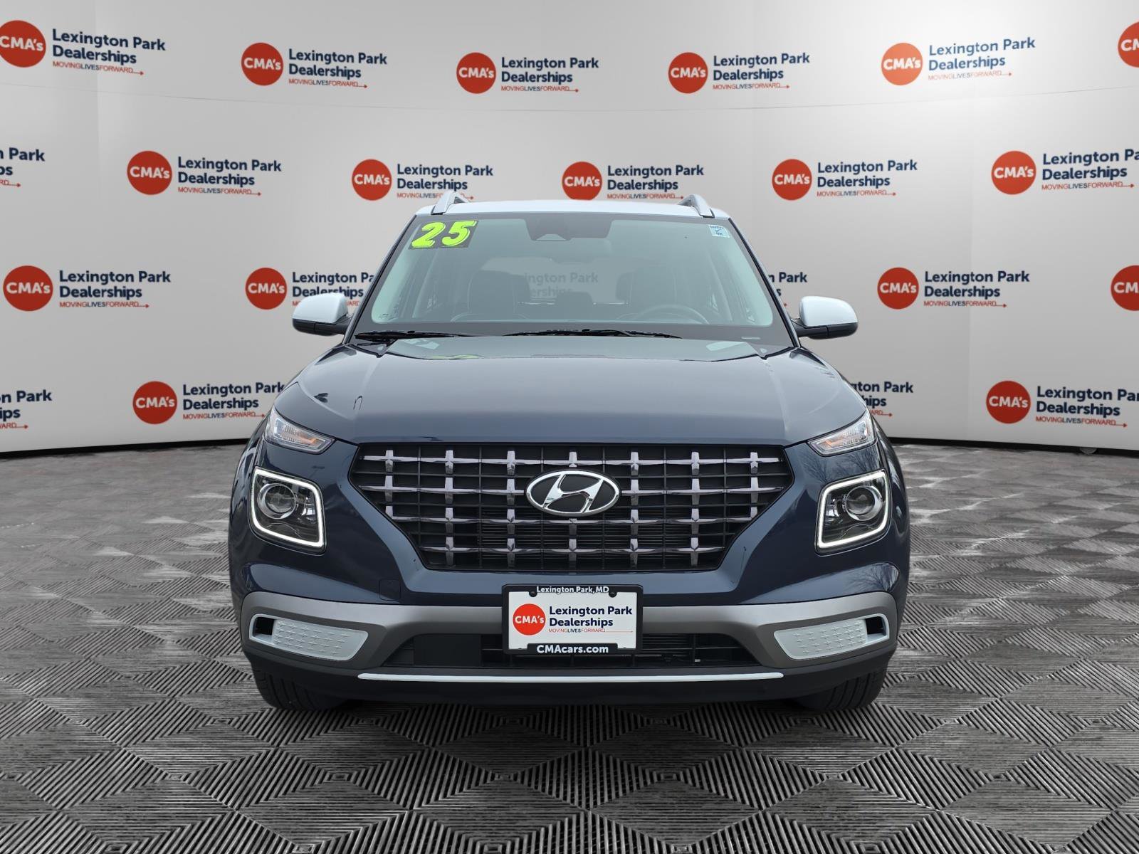 Certified 2025 Hyundai Venue Limited image 2