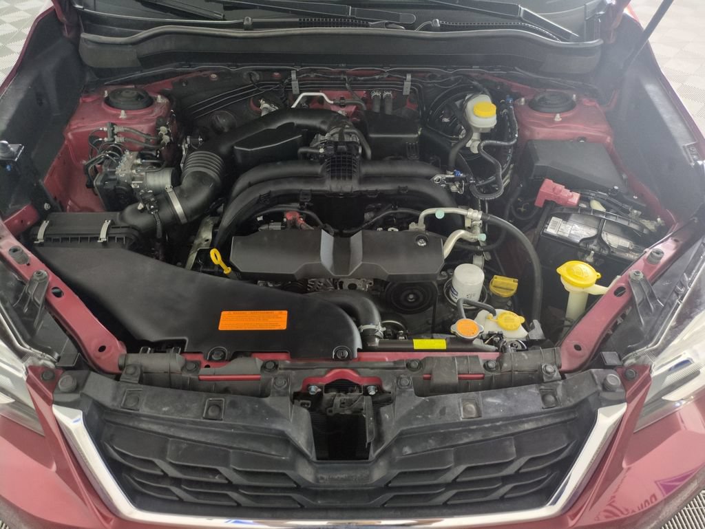 Used 2018 Subaru Forester 2.5i Touring AWD/4WD image 21