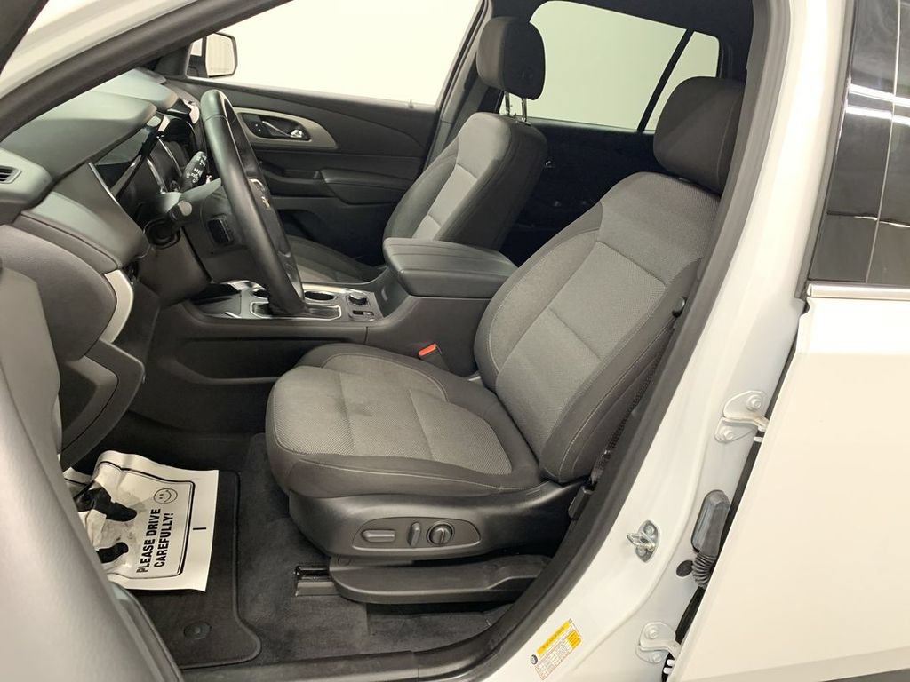 Certified 2023 Chevrolet Traverse LT AWD/4WD image 9