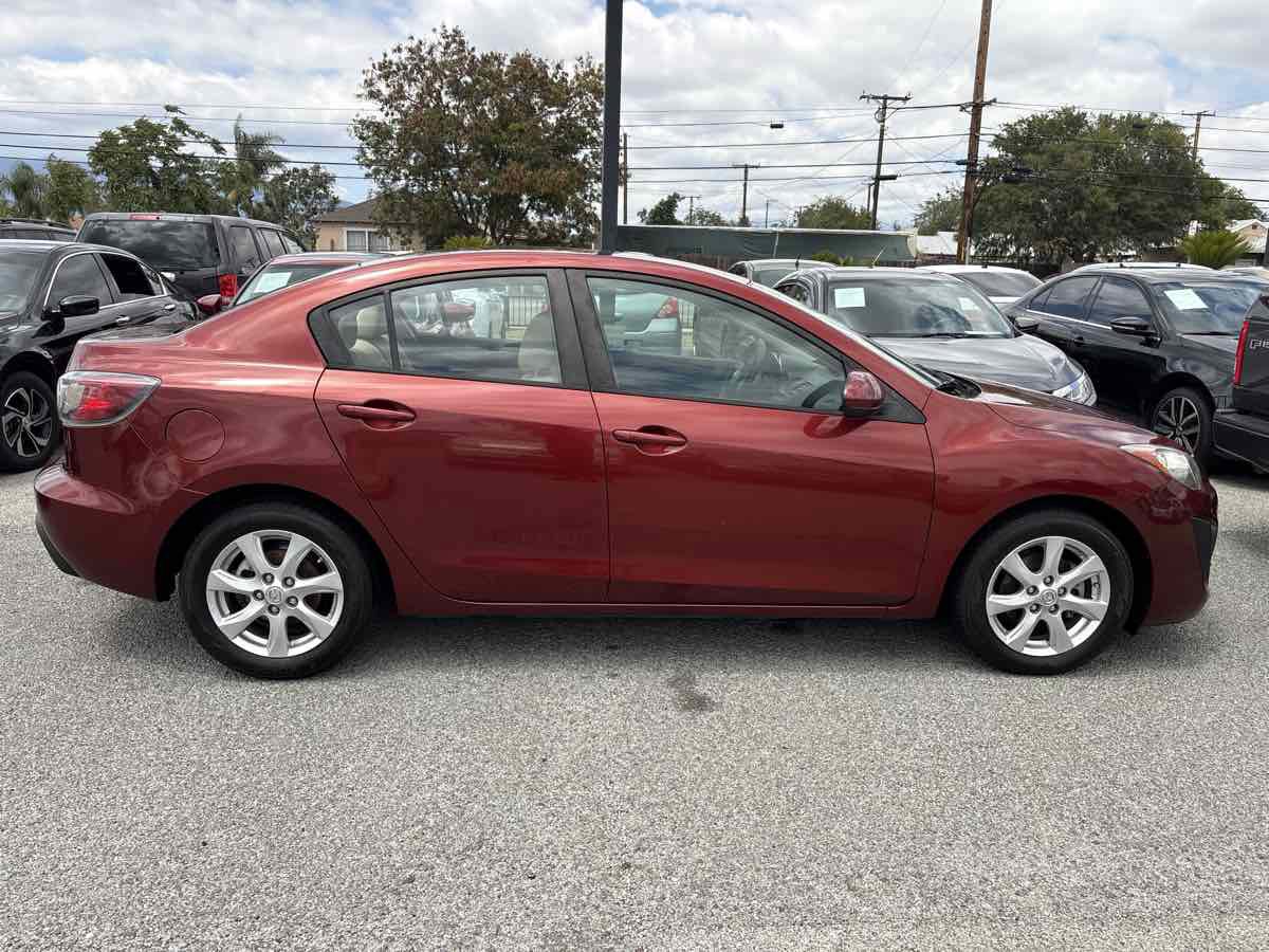 Used 2010 MAZDA MAZDA3 i Touring FWD image 7