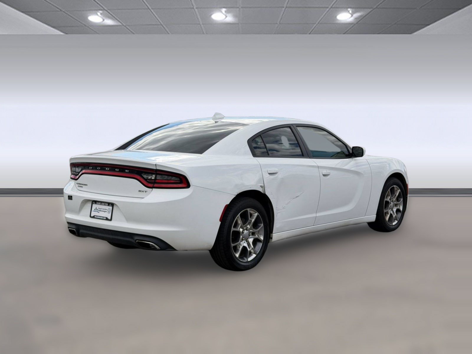 Used 2017 Dodge Charger SXT AWD/4WD image 9