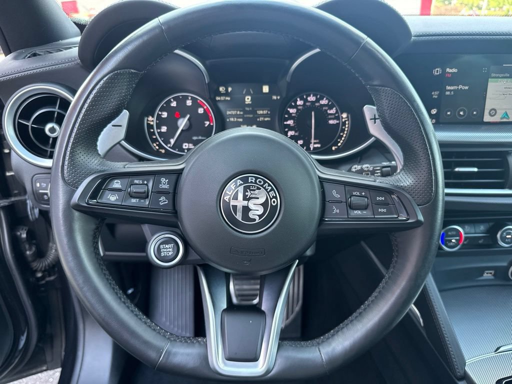 Used 2023 Alfa Romeo Stelvio Veloce AWD/4WD image 35