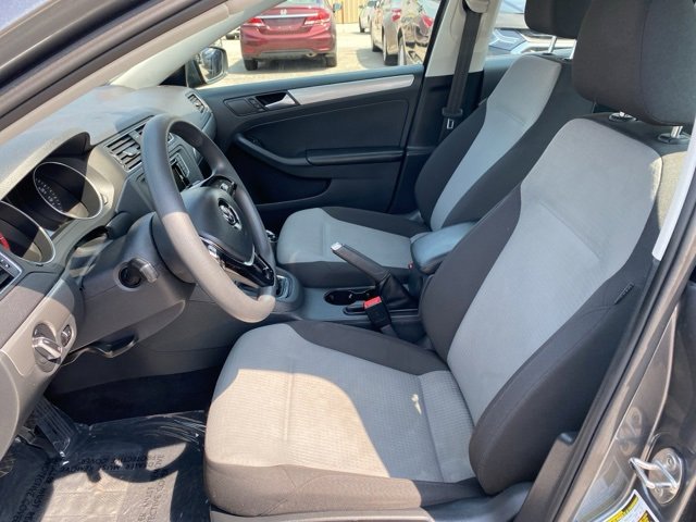 Used 2018 Volkswagen Jetta S image 9
