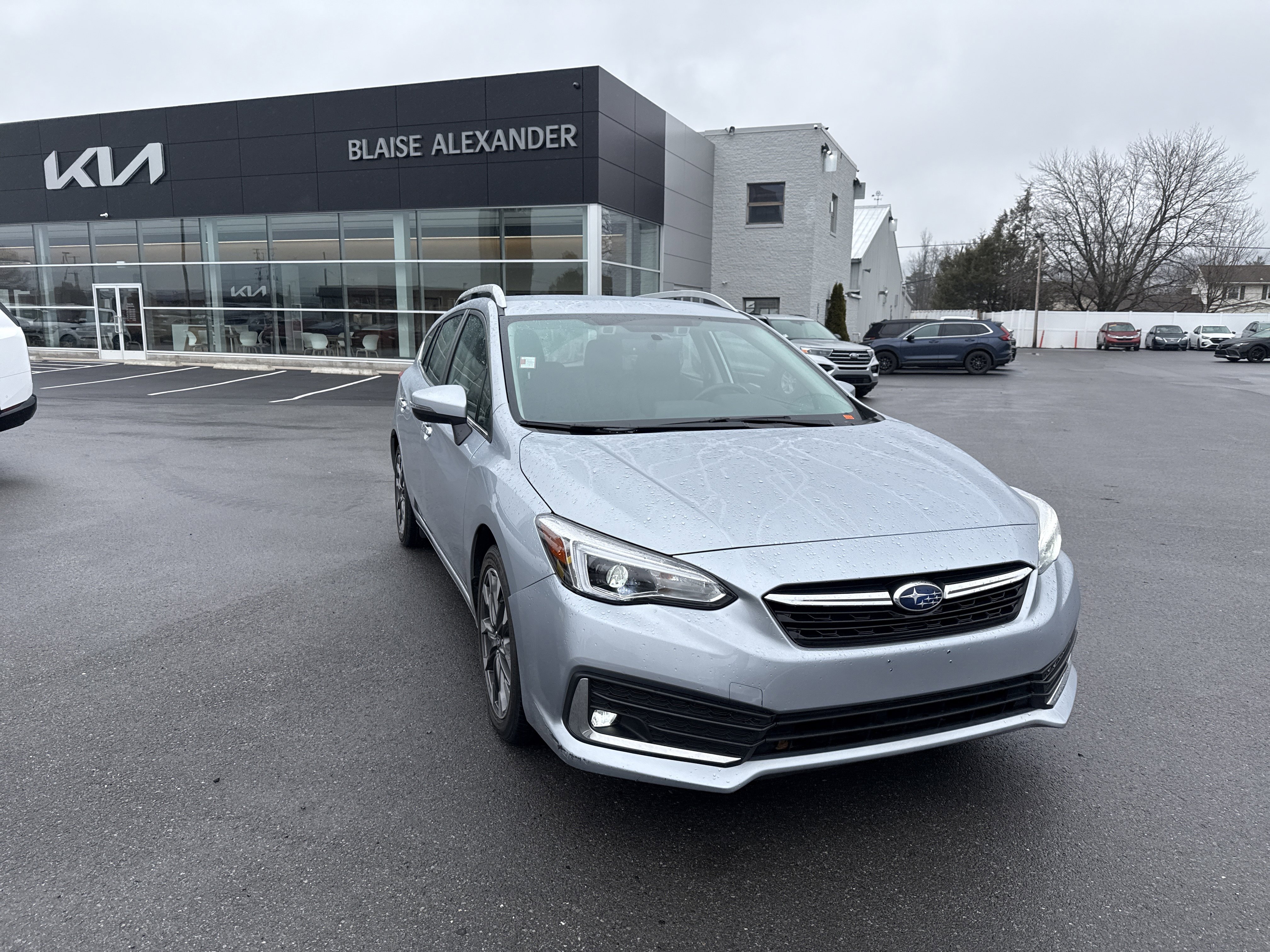 Used 2021 Subaru Impreza 2.0i Limited image 1