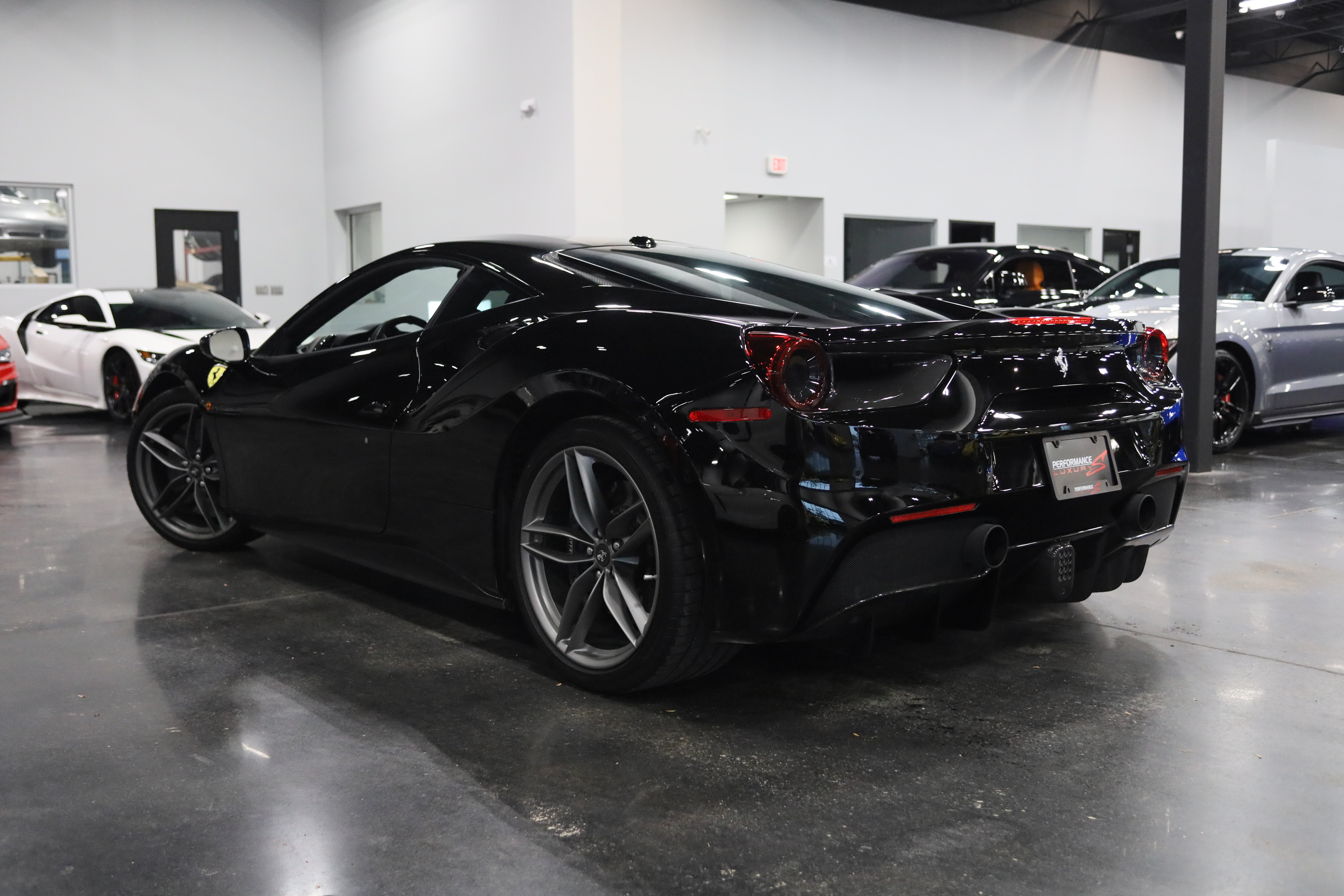 Used 2016 Ferrari 488 GTB RWD image 4