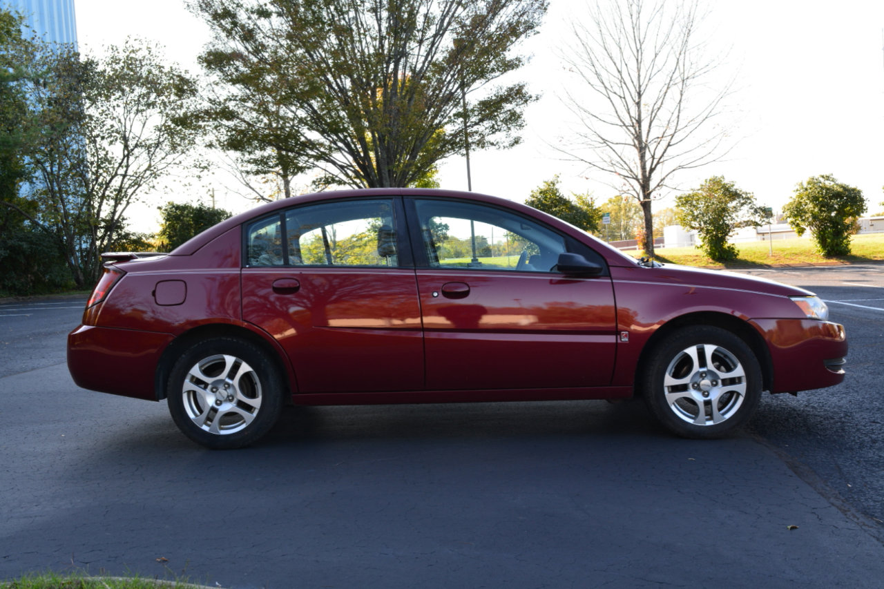 Used 2004 Saturn ION Level 2 image 4