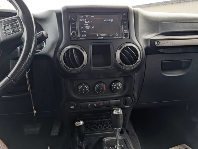 Used 2016 Jeep Wrangler Unlimited Sport w/ Mopar Chrome Edition Group AWD/4WD image 14