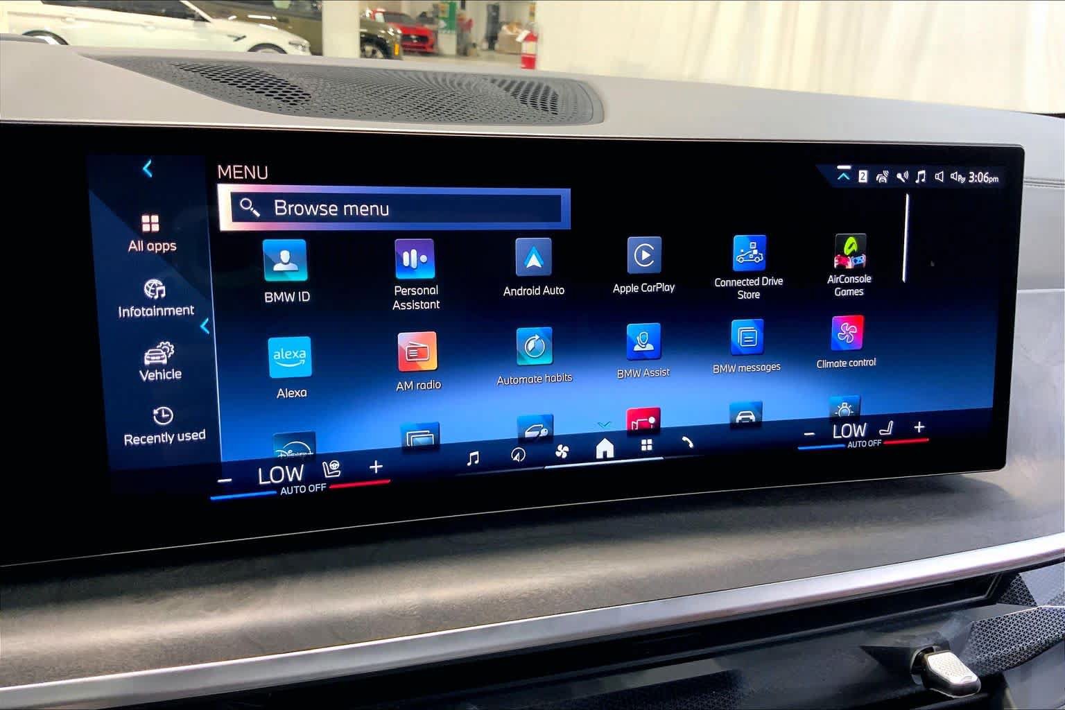 Used 2026 BMW X5 xDrive40i w/ M Sport Package AWD/4WD image 35