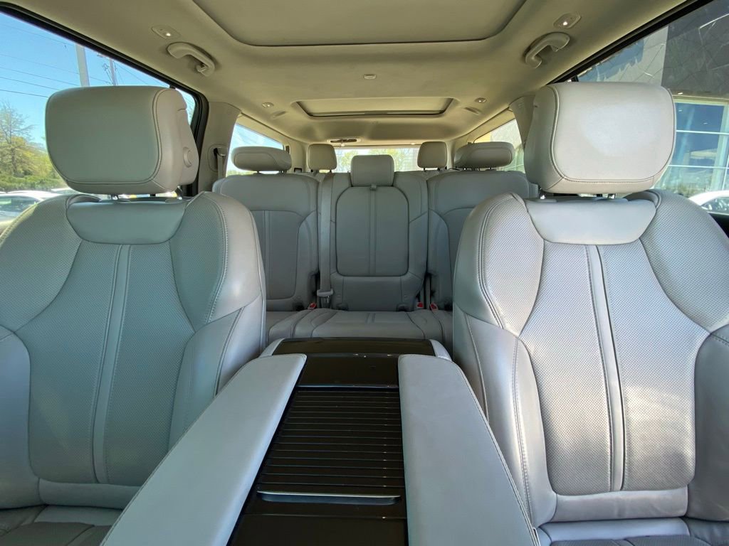 Used 2024 Jeep Wagoneer 4WD w/ Premium Group I image 30