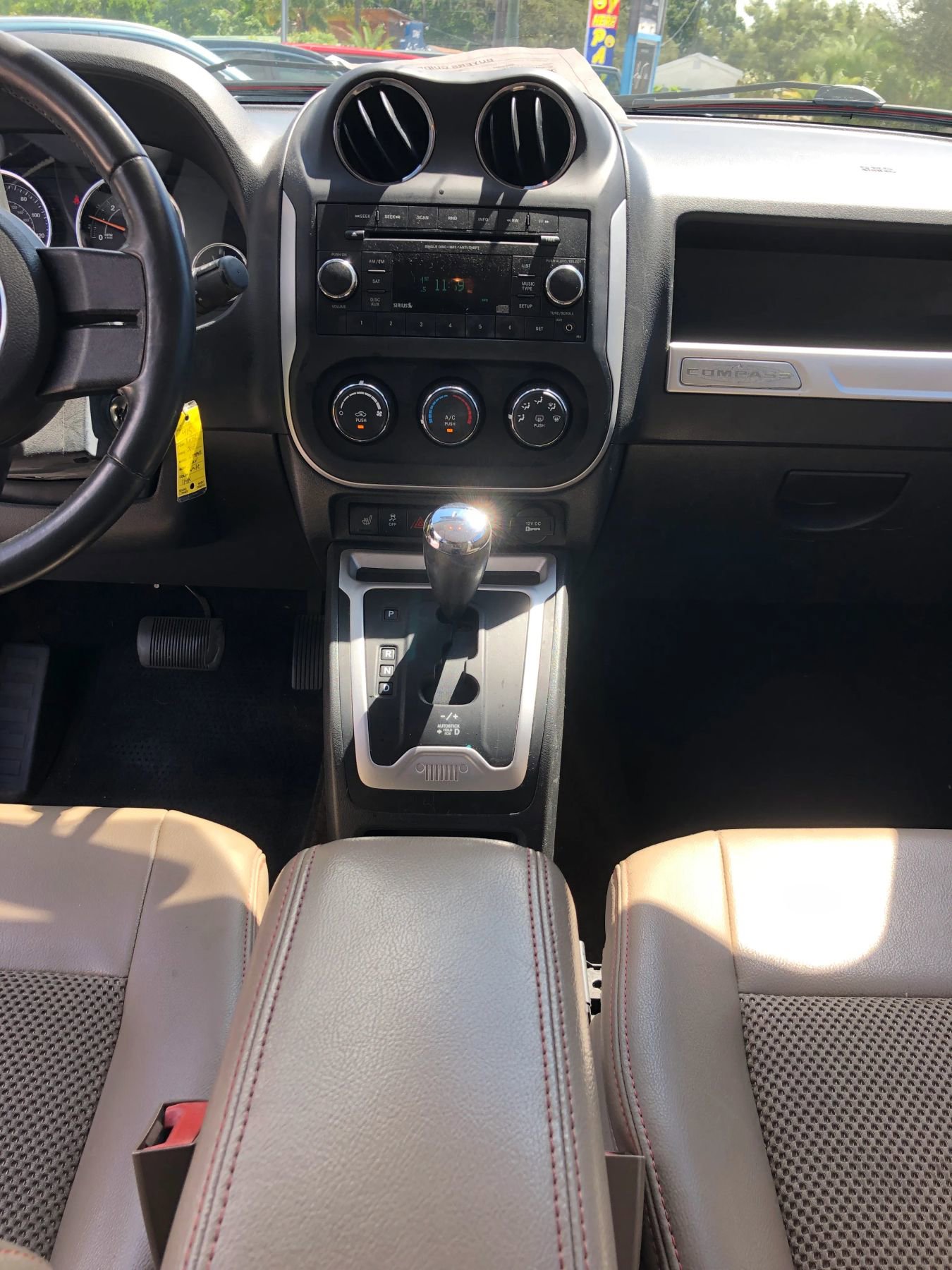 Used 2014 Jeep Compass Latitude image 18