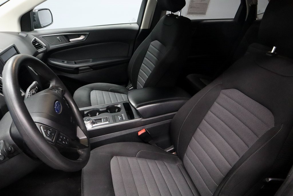 Certified 2022 Ford Edge SE w/ Black Appearance Package image 23