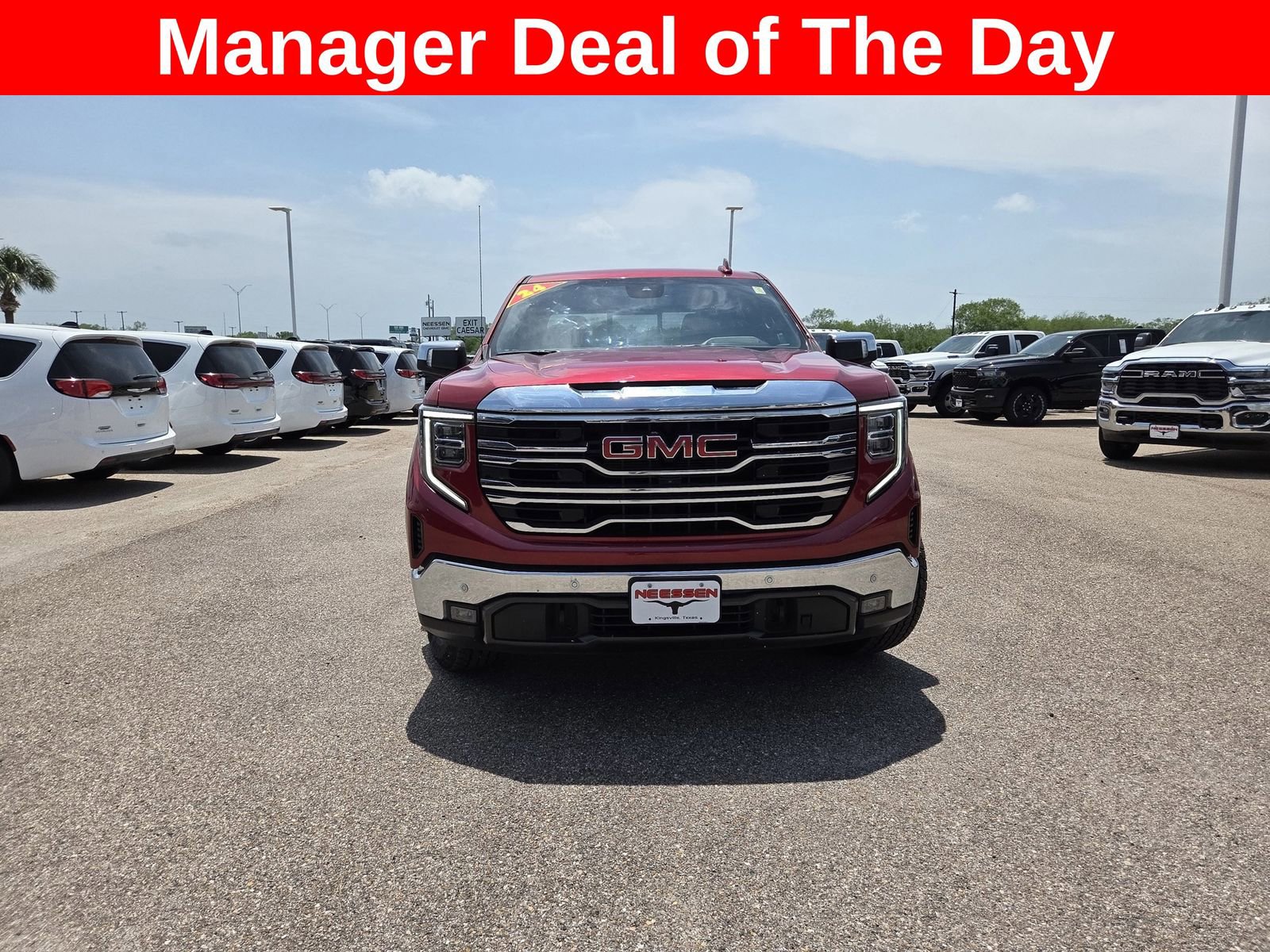 Used 2024 GMC Sierra 1500 SLT w/ SLT Premium Plus Package AWD/4WD image 2