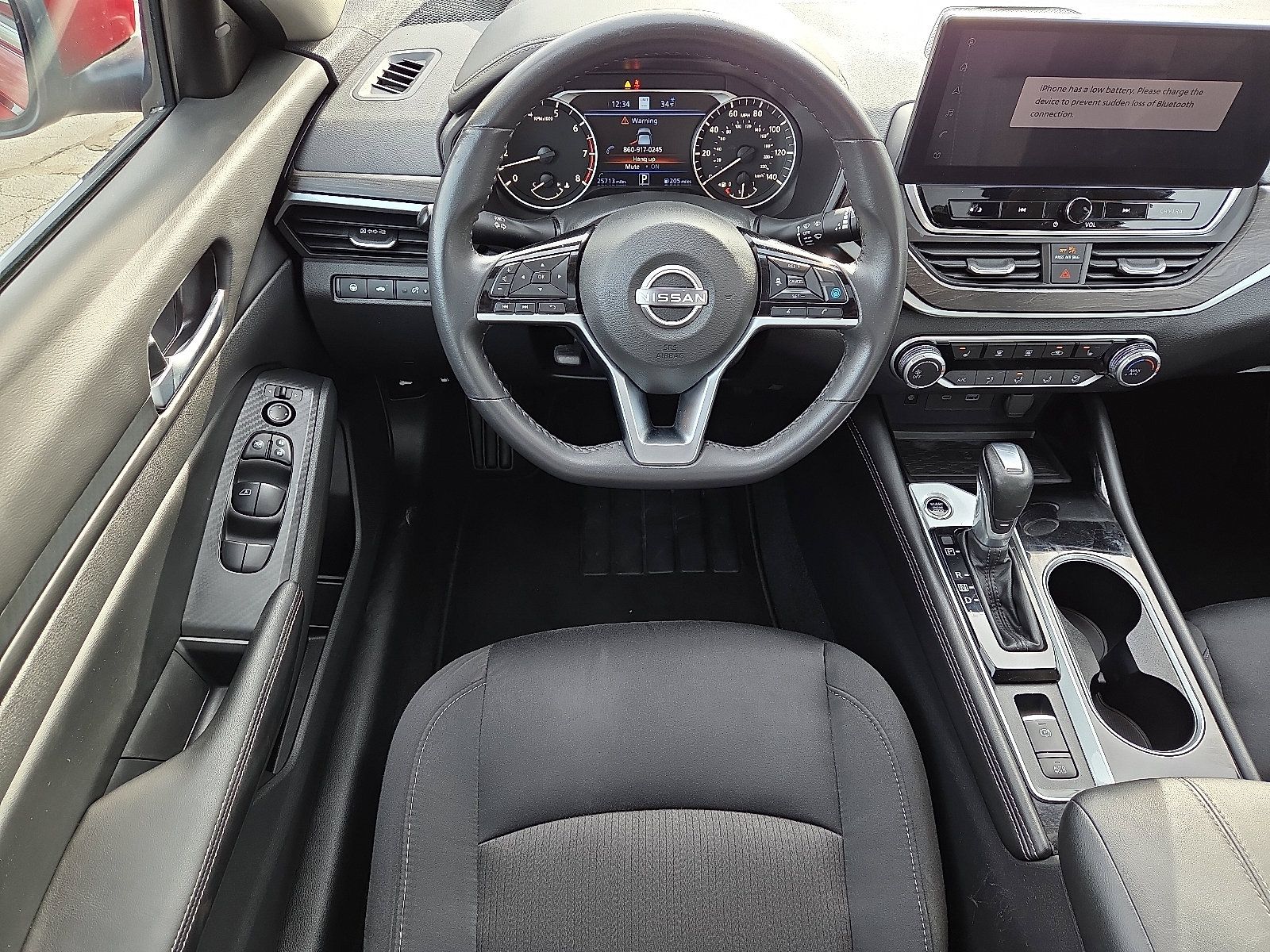 Used 2024 Nissan Altima 2.5 SV w/ SV Premium Package image 12