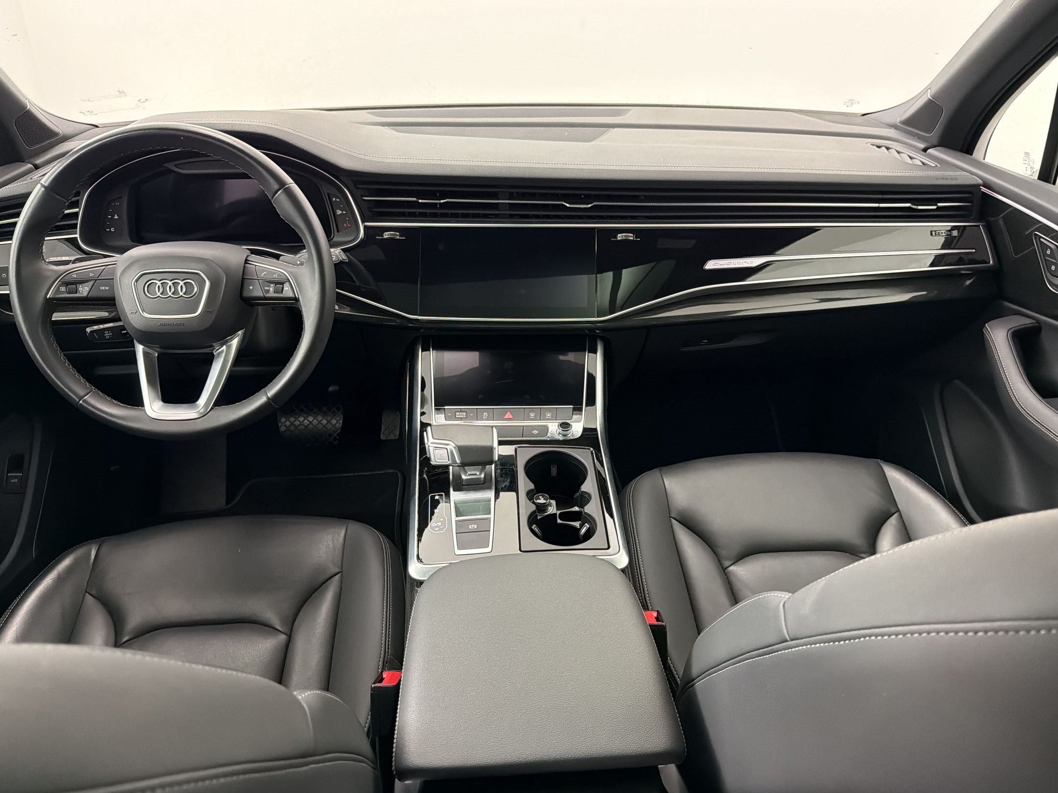 Used 2025 Audi Q7 3.0T Premium Plus AWD/4WD image 14