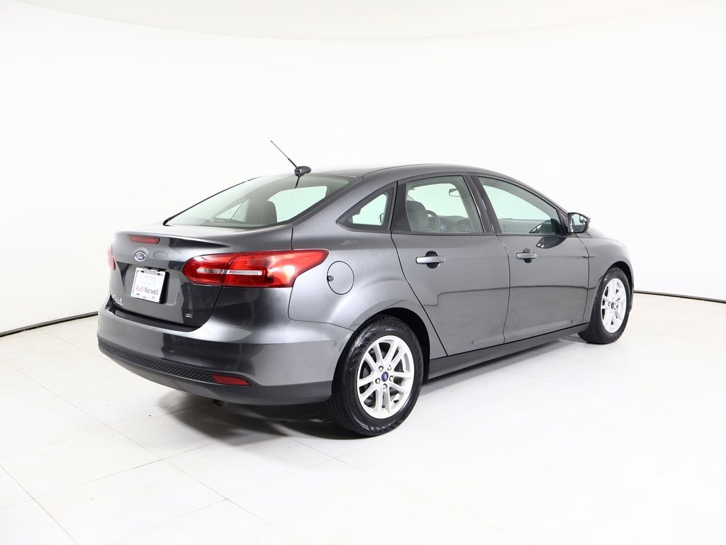 Used 2017 Ford Focus SE image 14