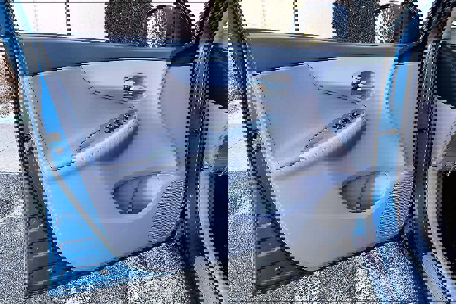 Used 2013 Toyota Corolla LE image 21