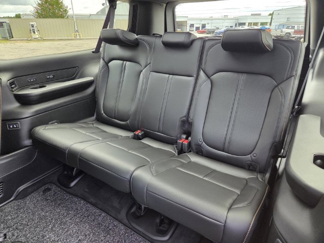 New 2026 Jeep Grand Wagoneer L 4WD image 30