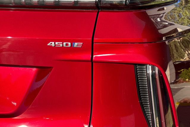 Certified 2024 Cadillac Lyriq Luxury image 26