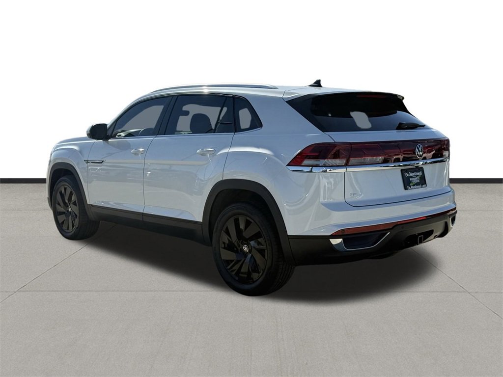 New 2026 Volkswagen Atlas Cross Sport SE image 7