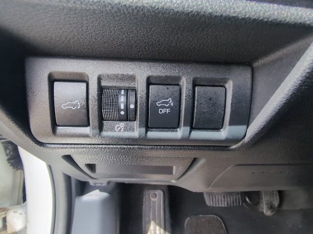 Used 2025 Subaru Outback Premium image 17