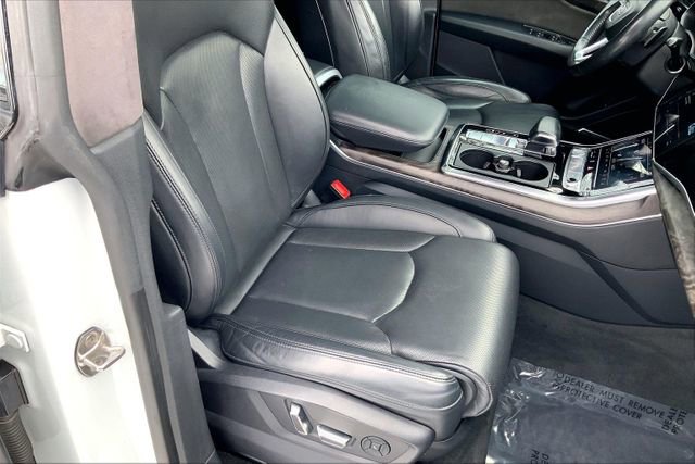 Used 2019 Audi Q8 Prestige image 30