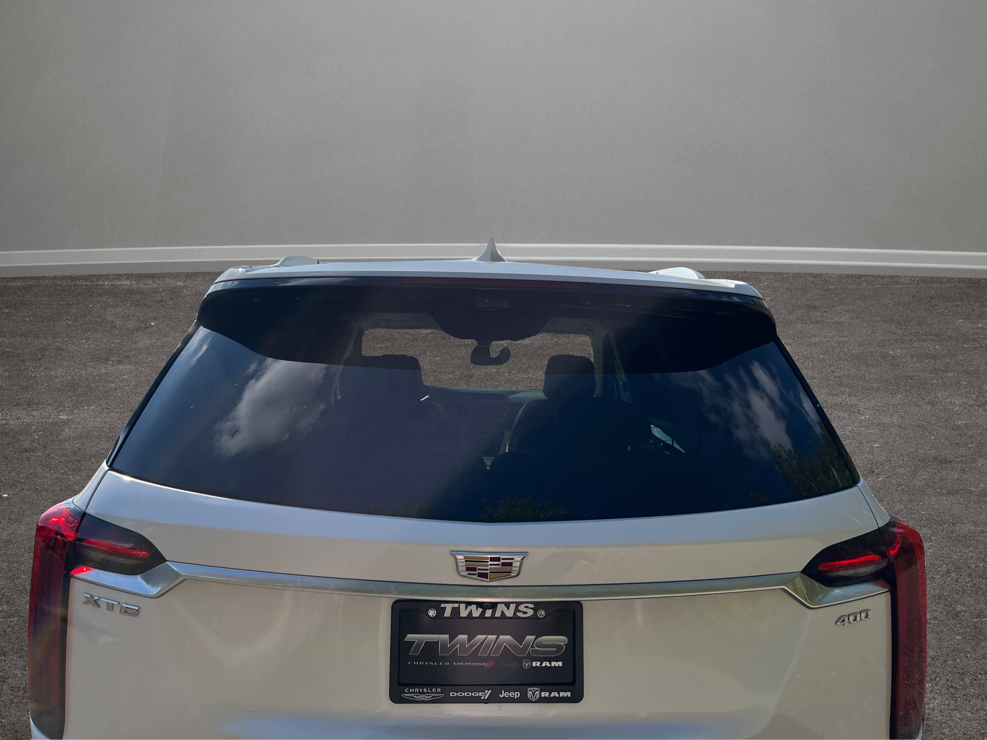 Used 2022 Cadillac XT6 Premium Luxury w/ Technology Package AWD/4WD image 31