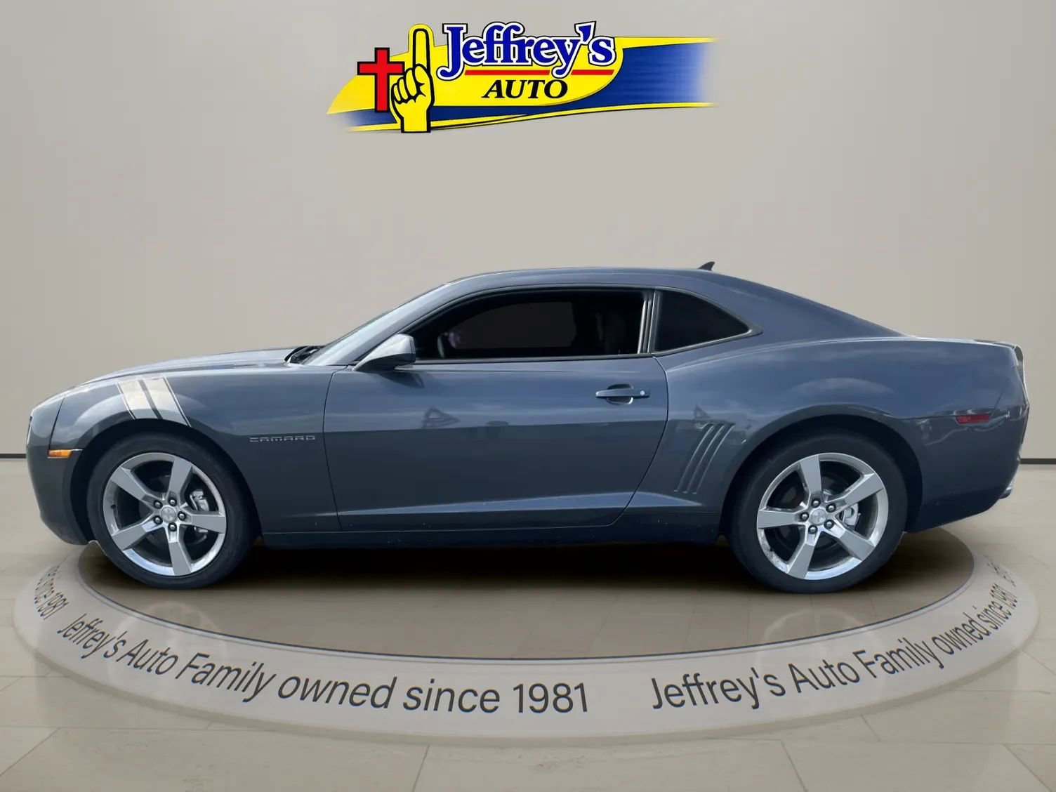 Used 2010 Chevrolet Camaro LT w/ RS Package RWD image 2