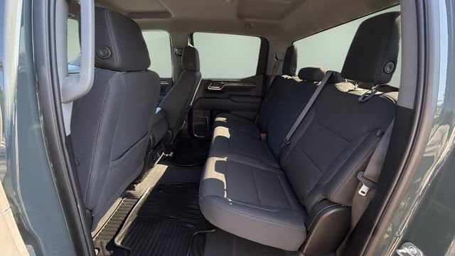 Used 2025 Chevrolet Silverado 1500 LT AWD/4WD image 19