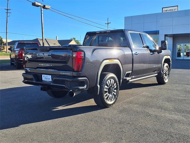 Used 2024 GMC Sierra 2500 Denali Ultimate image 16