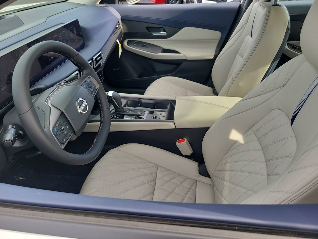 New 2026 Nissan Sentra SL w/ Floor Mat Package FWD image 3