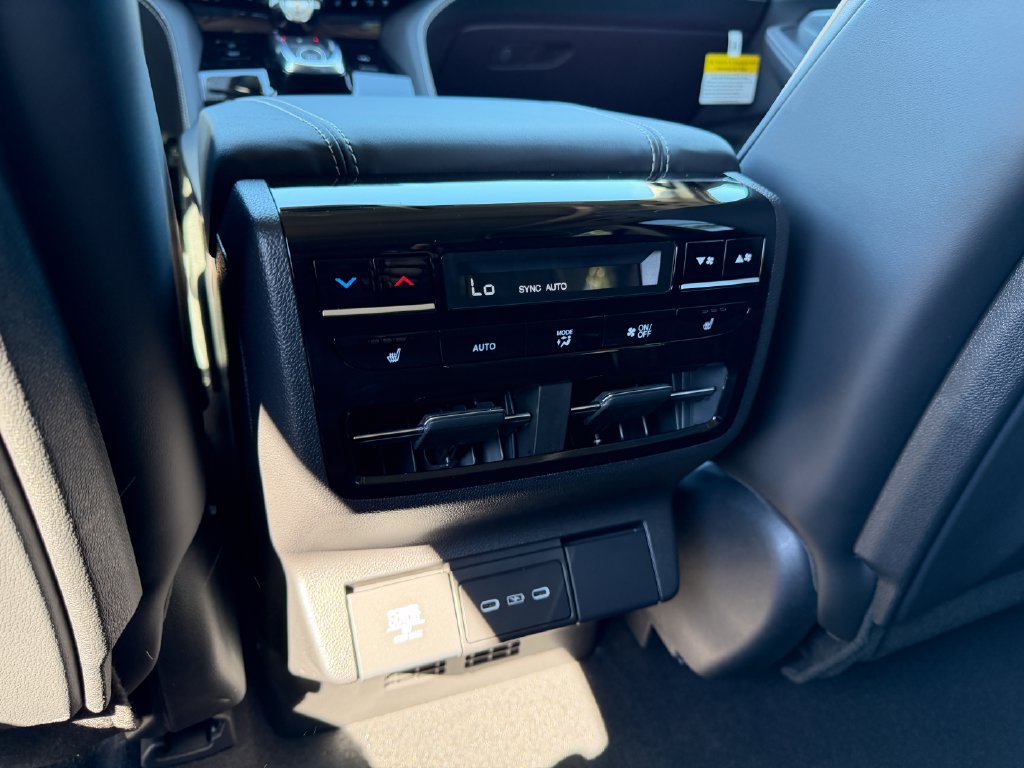 New 2026 Acura MDX w/ Advance Package AWD/4WD image 30
