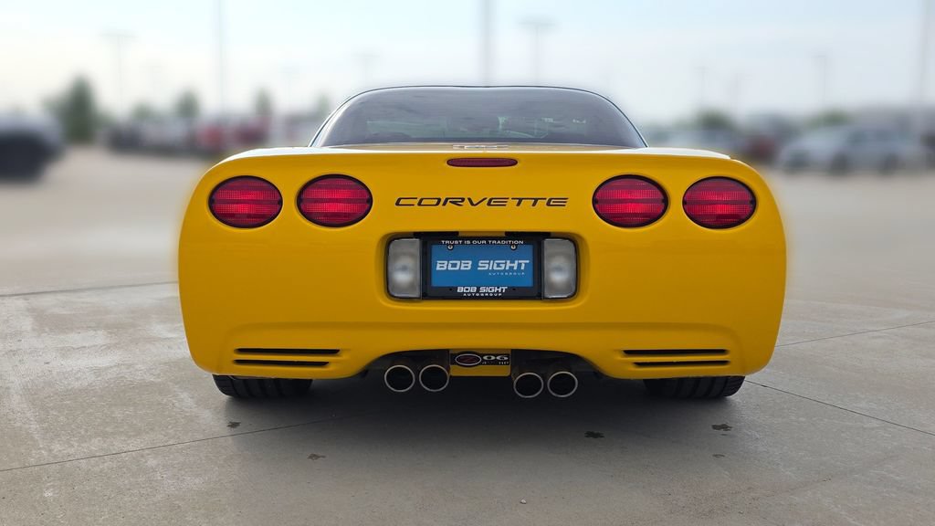 Used 2003 Chevrolet Corvette Z06 w/ Memory Package, 3 Drivers RWD image 4