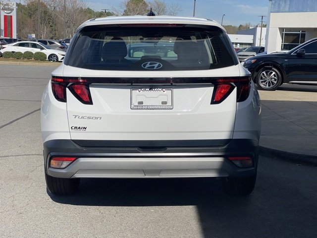 New 2025 Hyundai Tucson SE image 6