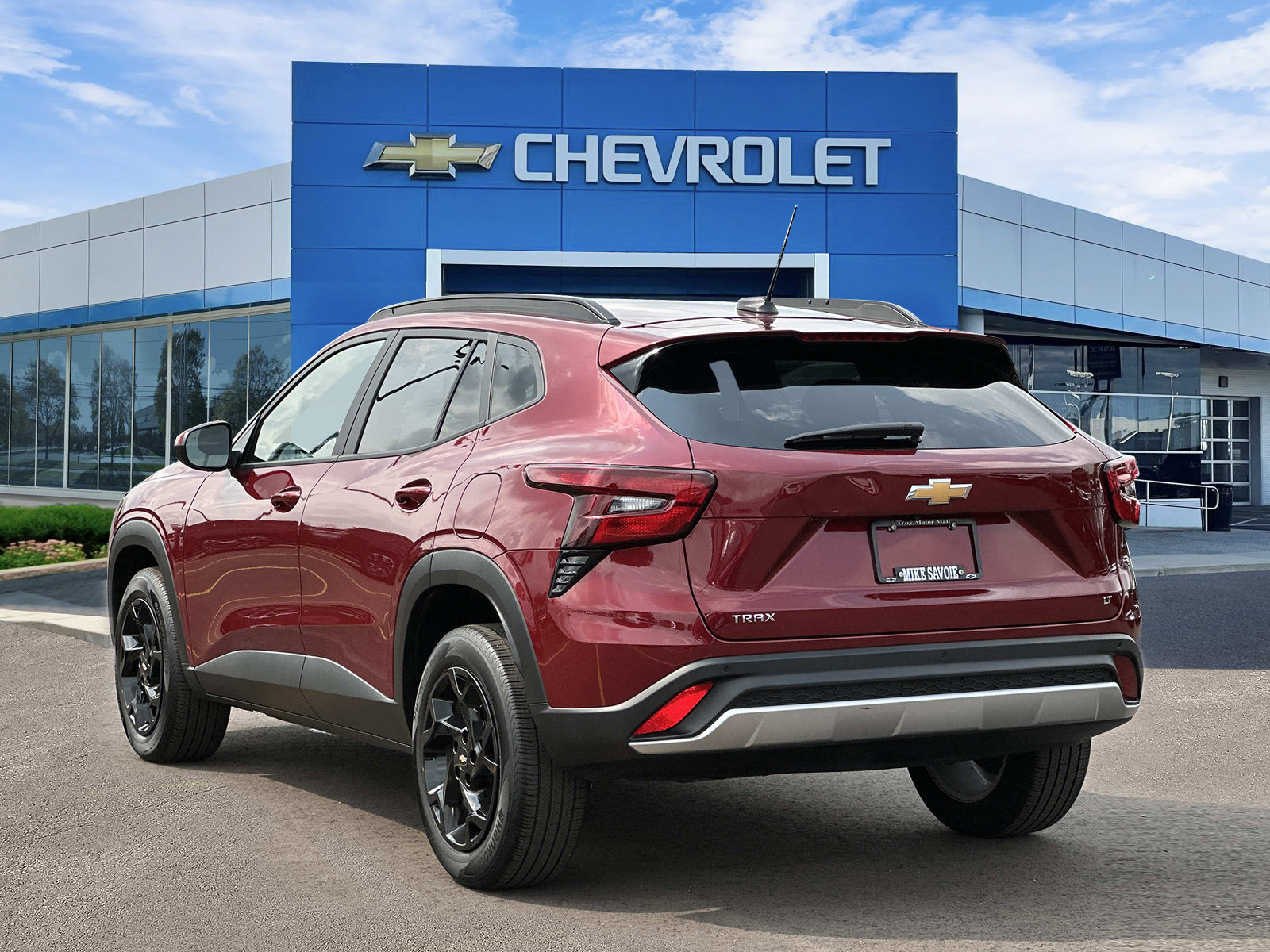 Certified 2024 Chevrolet Trax LT w/ Driver Confidence Package FWD image 3