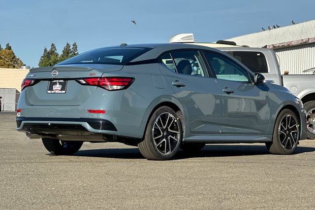 New 2025 Nissan Sentra SR image 4