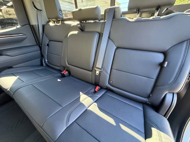 Used 2025 Chevrolet Silverado 1500 LT Trail Boss w/ Convenience Package II AWD/4WD image 13