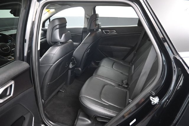Used 2025 Kia Sportage EX FWD image 10