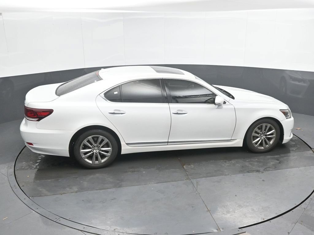 Used 2013 Lexus LS 460 AWD w/ Comfort Pkg image 36