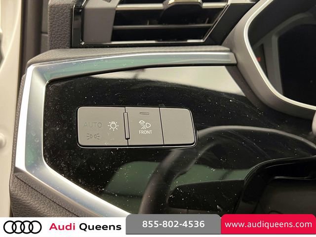 Used 2023 Audi Q3 2.0T Premium w/ Convenience Package AWD/4WD image 22