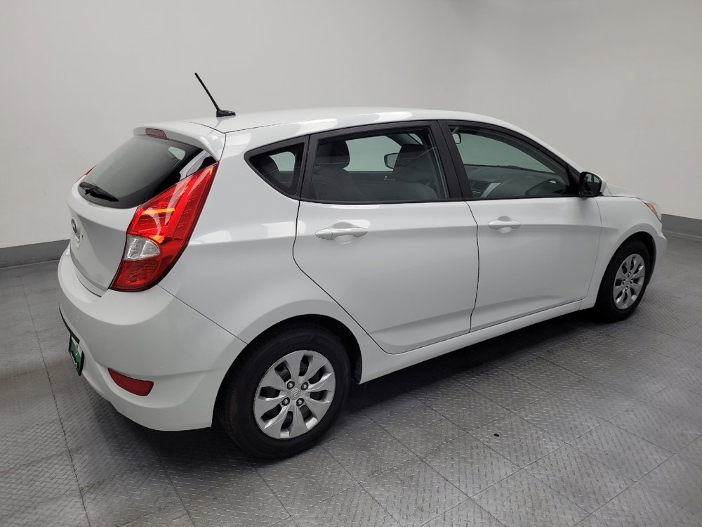 Used 2017 Hyundai Accent SE image 10