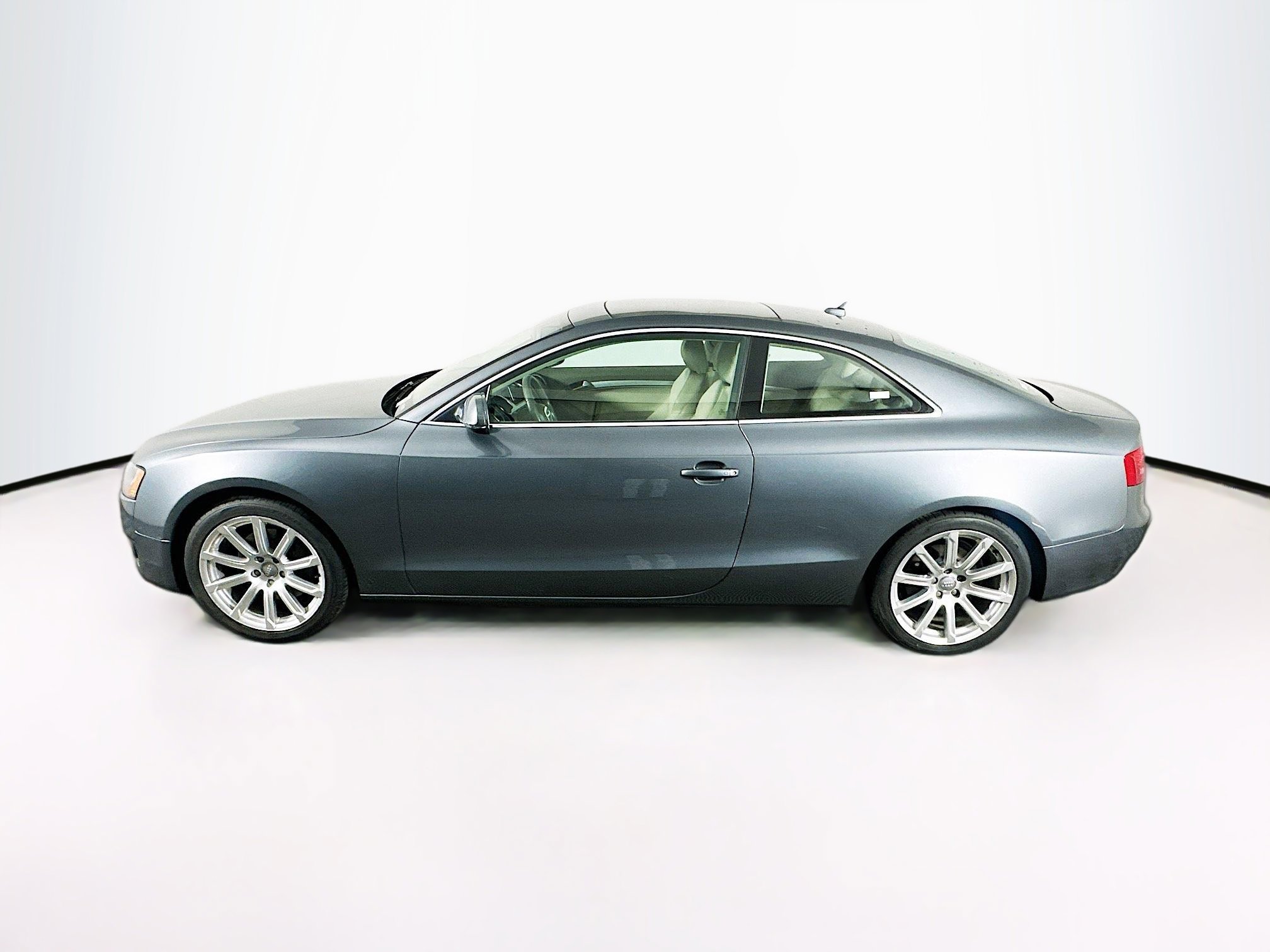 Used 2012 Audi A5 2.0T Premium Plus w/ Premium Plus Pkg image 4