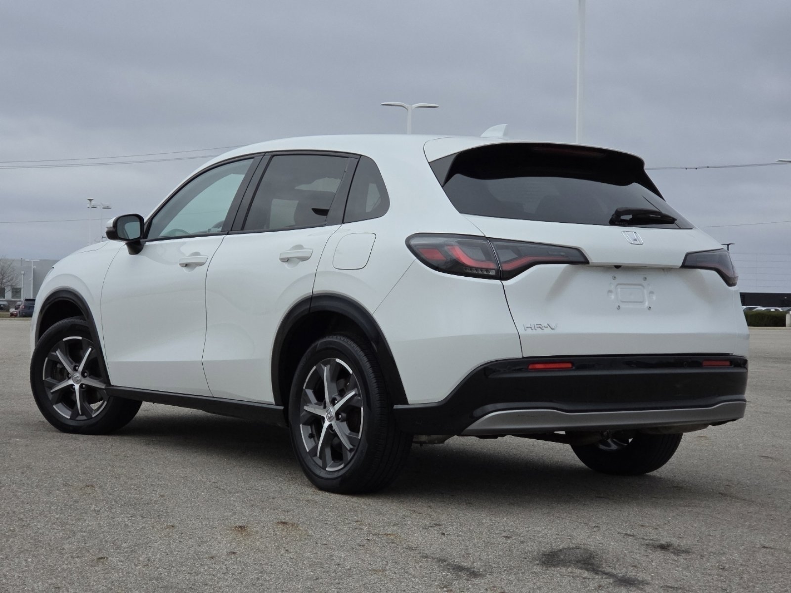 Used 2023 Honda HR-V EX-L image 16