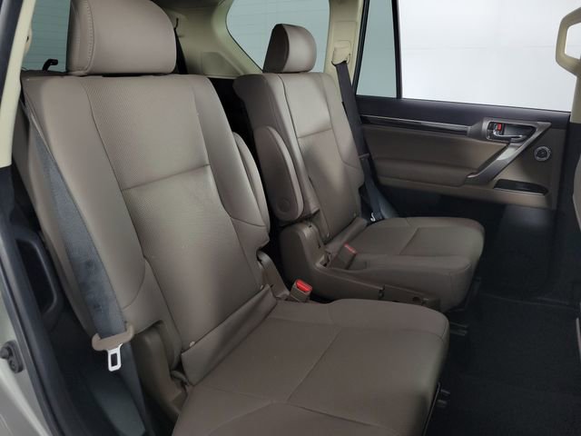 Used 2023 Lexus GX 460 Premium image 17