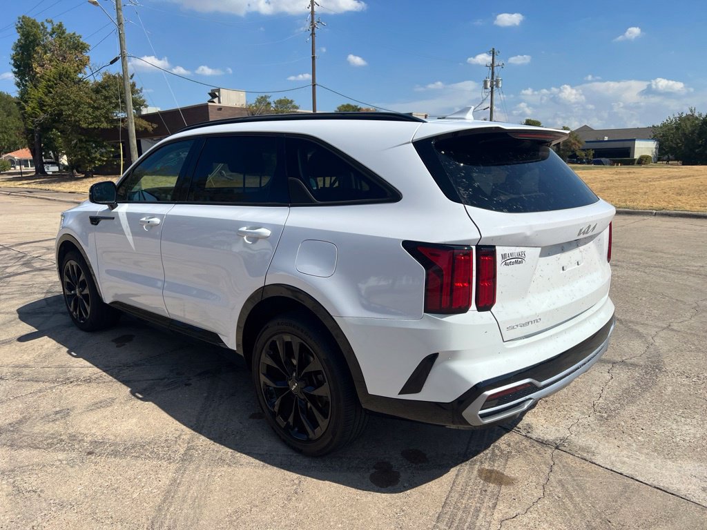 Used 2023 Kia Sorento SX FWD image 11
