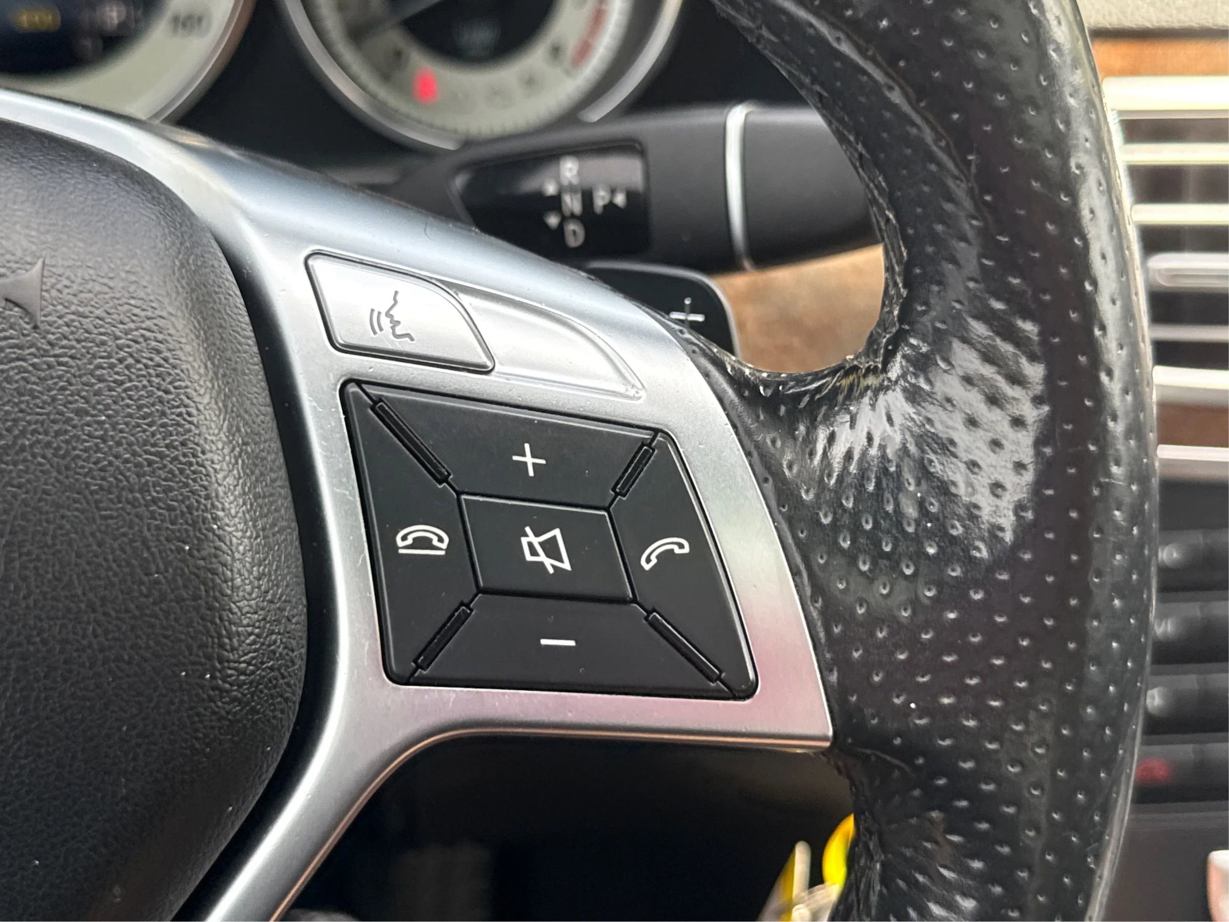 Used 2014 Mercedes-Benz E 350 4MATIC Sedan image 37