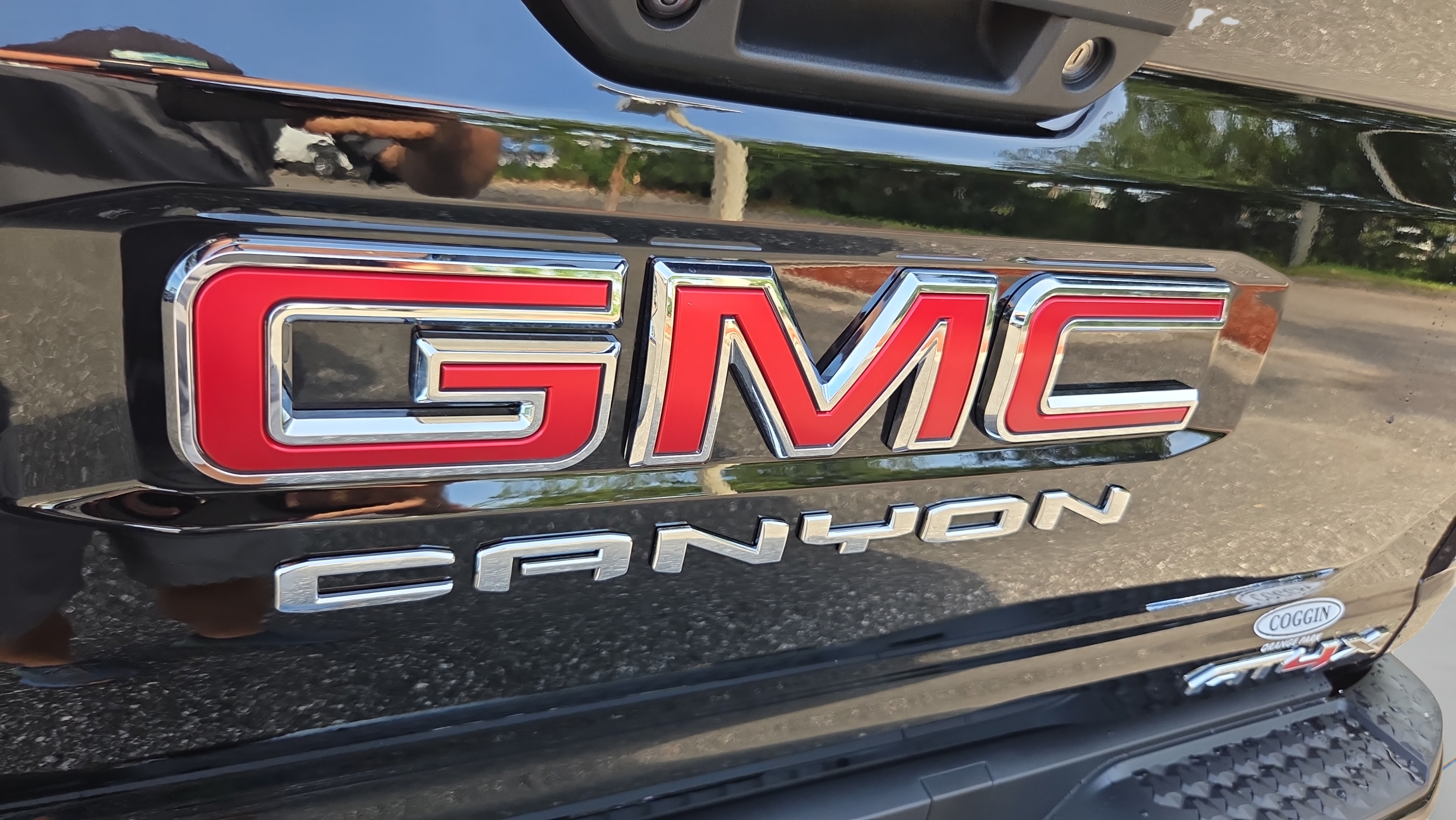 Used 2026 GMC Canyon AT4X AWD/4WD image 34
