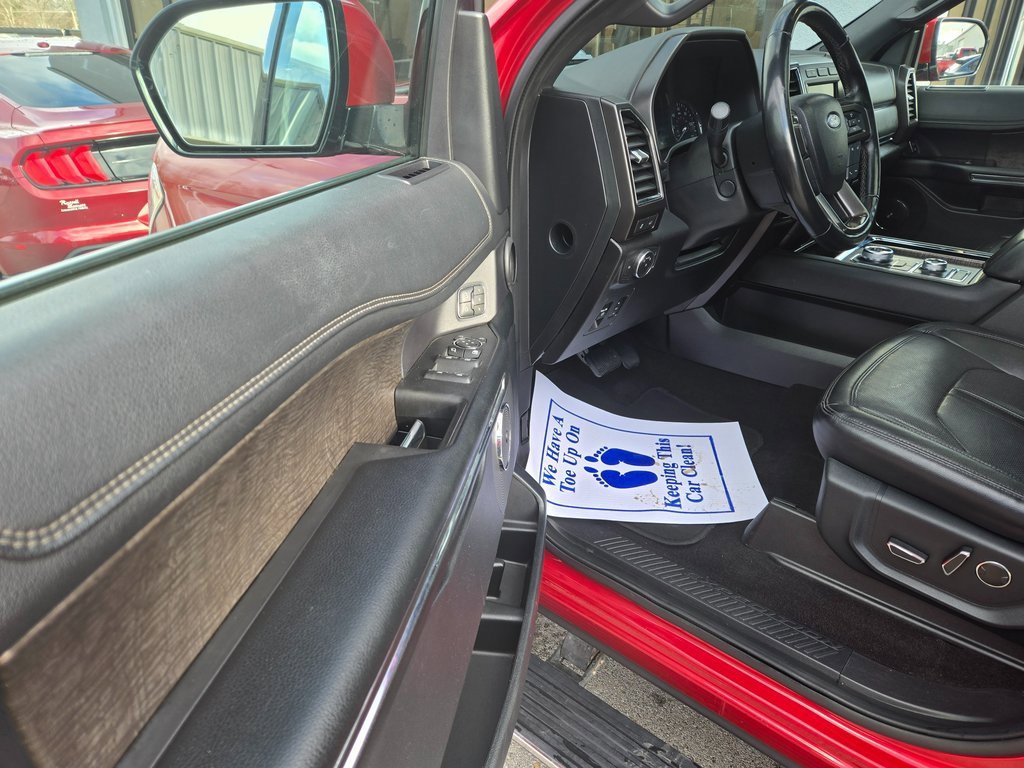 Used 2021 Ford Expedition Max Limited image 6