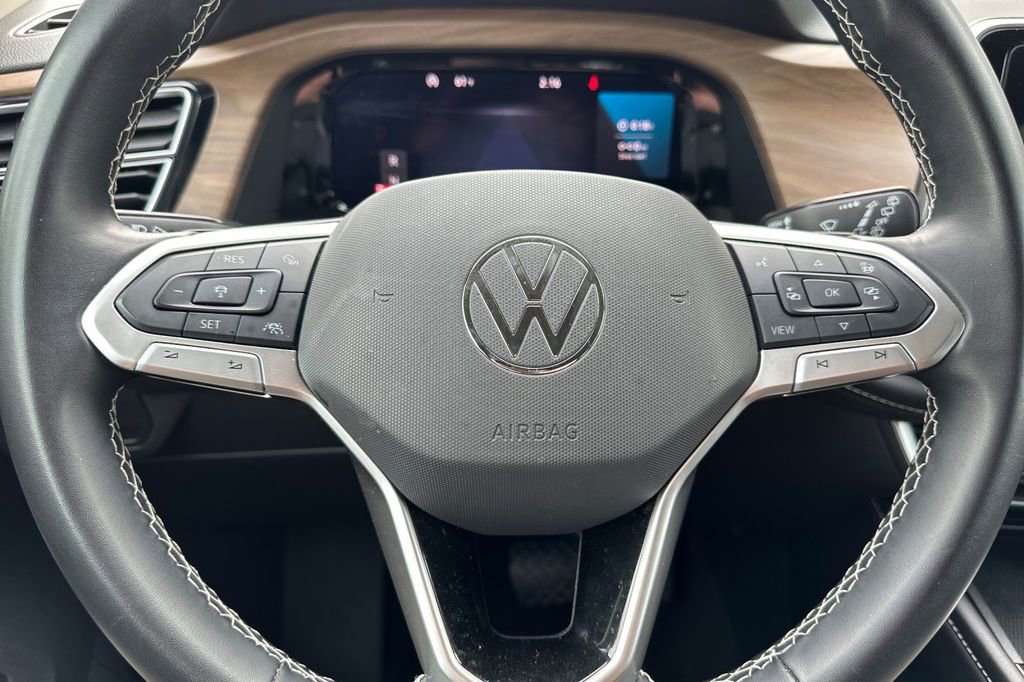 Used 2024 Volkswagen Atlas SE AWD/4WD image 25