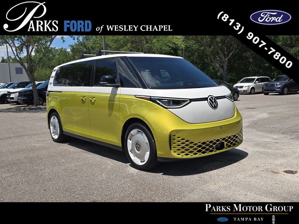 Used 2025 Volkswagen ID. Buzz 1st Edition AWD/4WD image 1