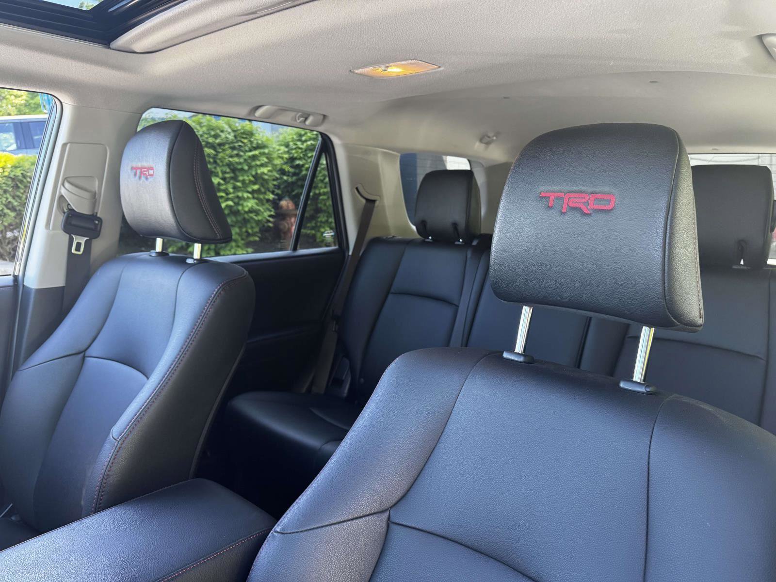 Certified 2022 Toyota 4Runner TRD Off-Road Premium AWD/4WD image 18